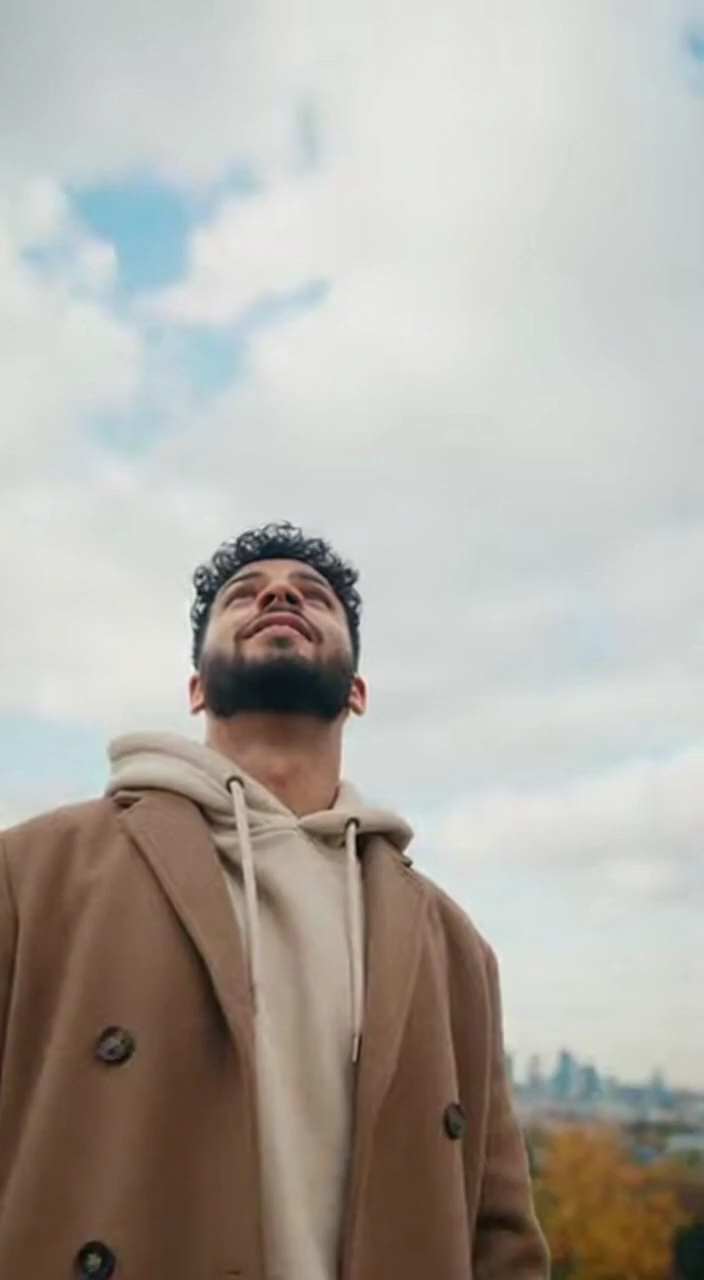 Cash Drop Effect AI Generator