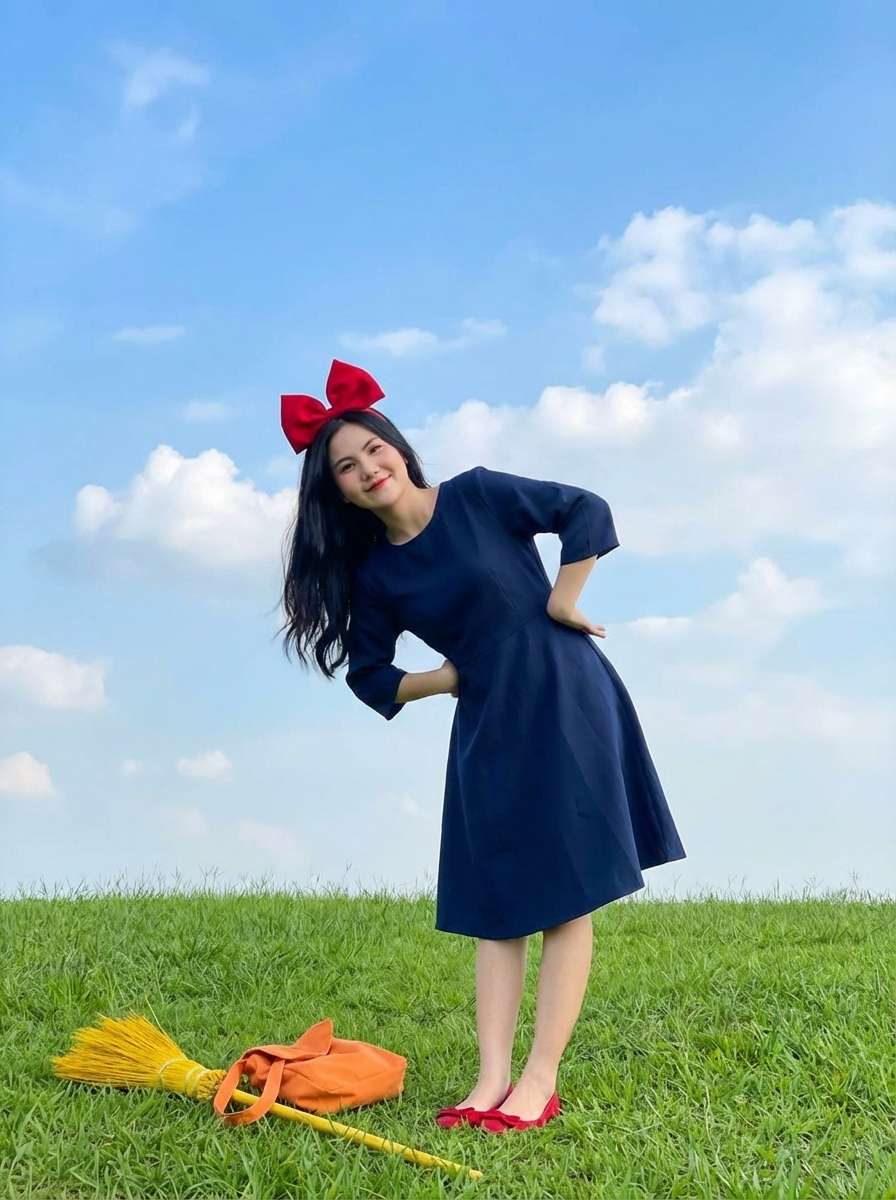 Kiki's Same-Style Outfit